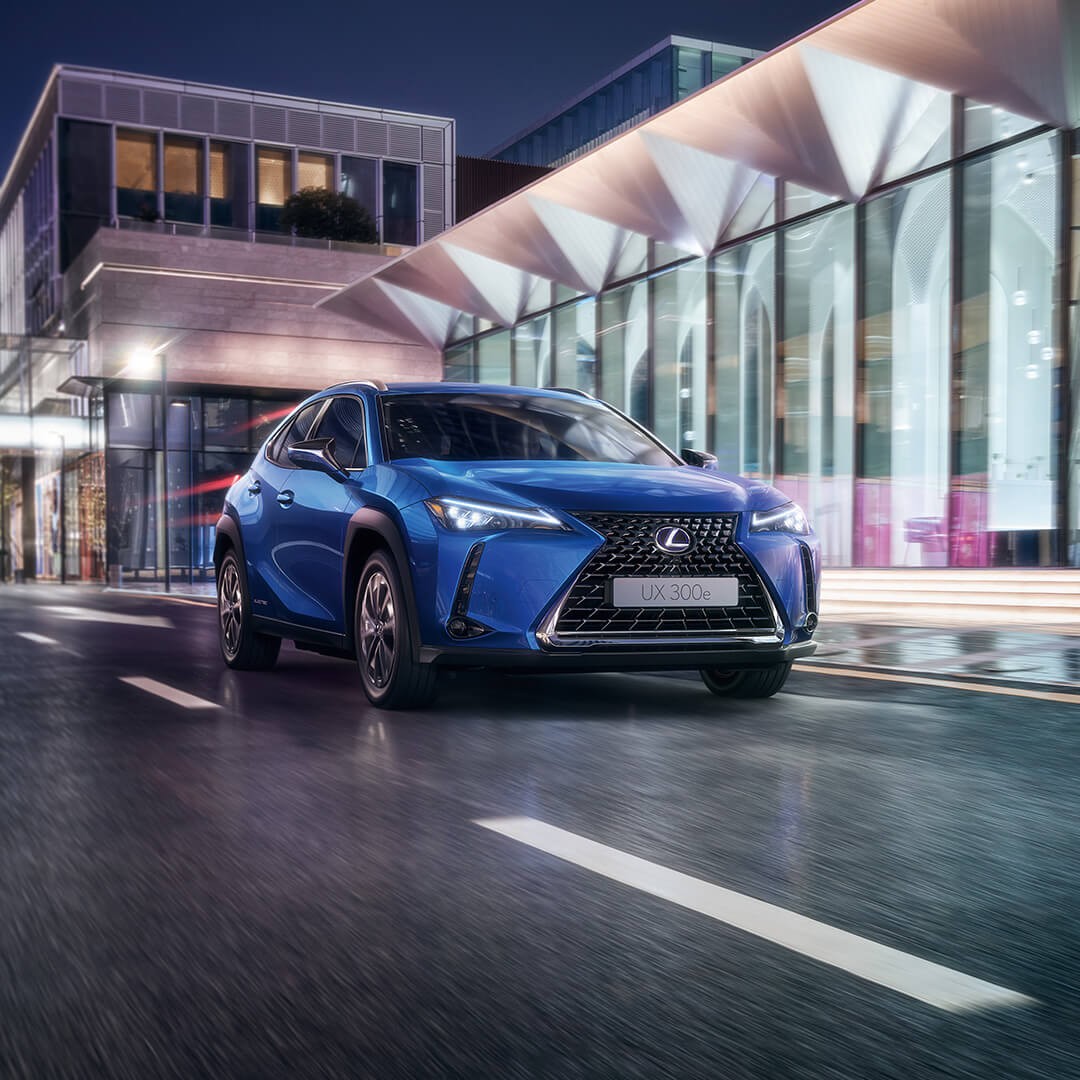 Masina full electrica Lexus UX 300e