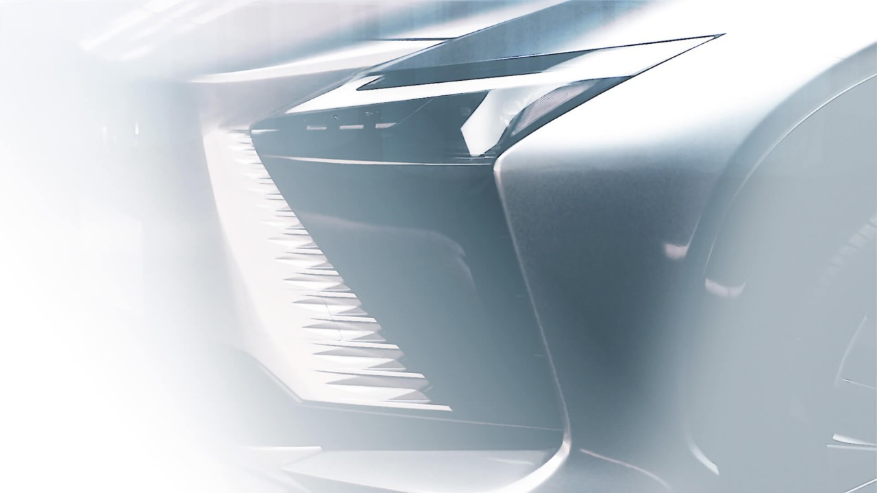Lexus RZ head light